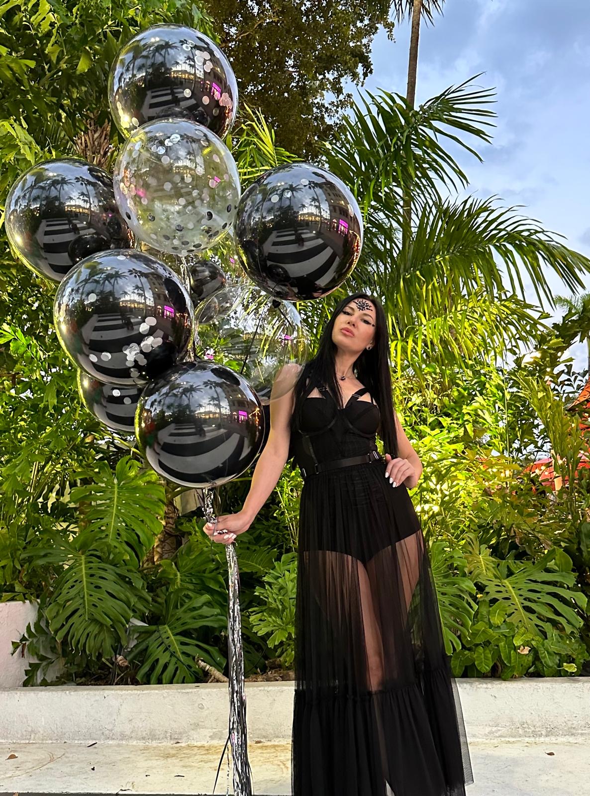 Halloween Balloon Set – Black & Silver Confetti Balloons for Party Decor