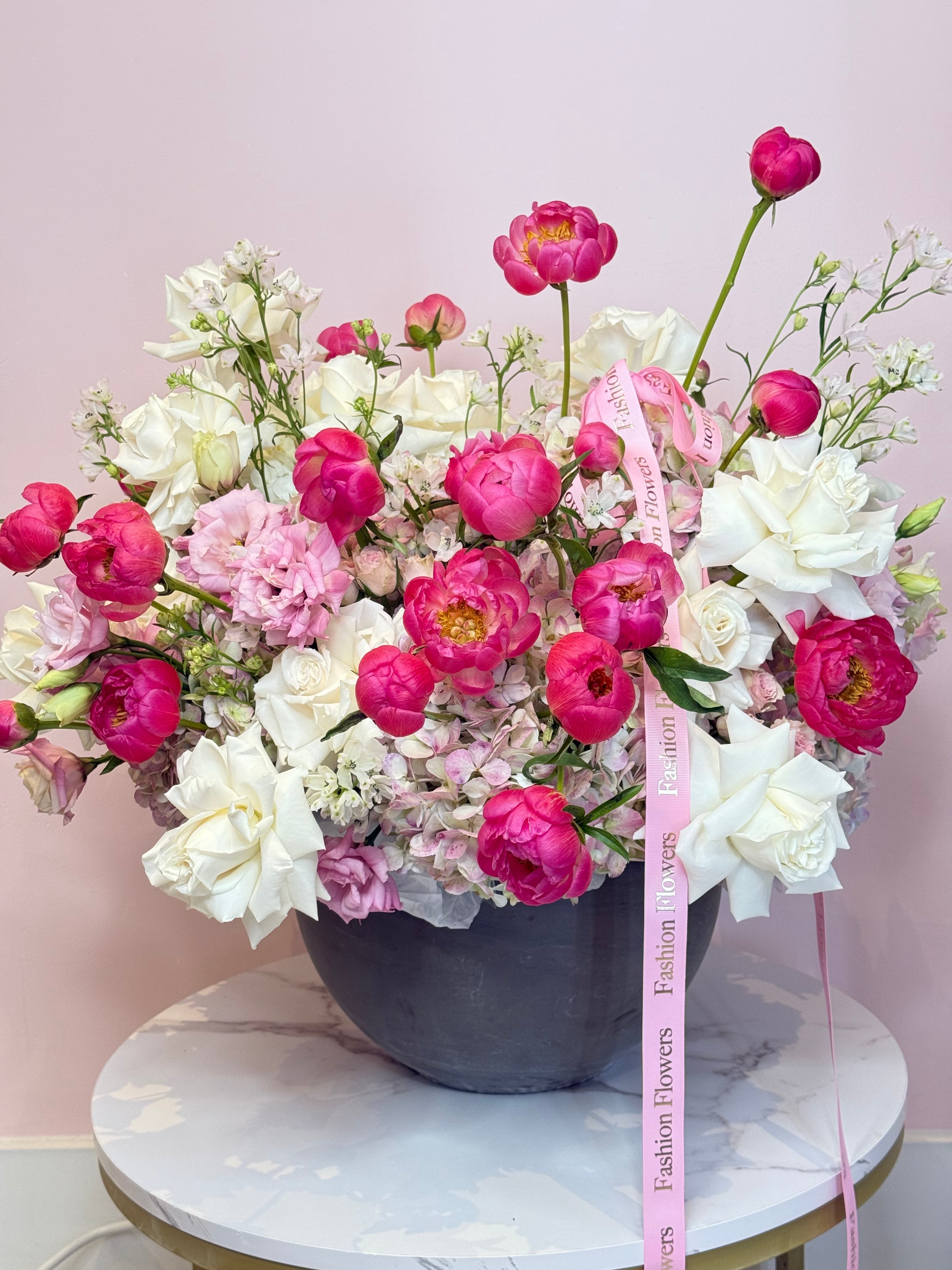 Forever Chic – Fashion Flowers Signature Arrangement