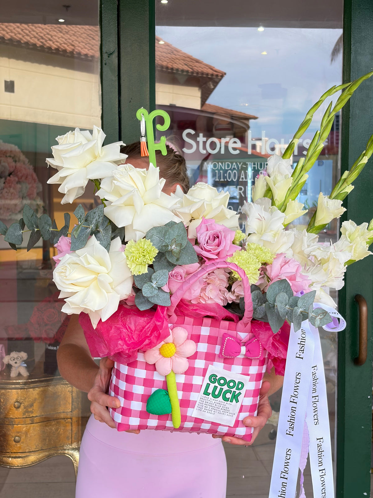 Flower Bag Arrangement of fresh seasonal flowers, ribbons, decorative accessories — Lucky Bloom