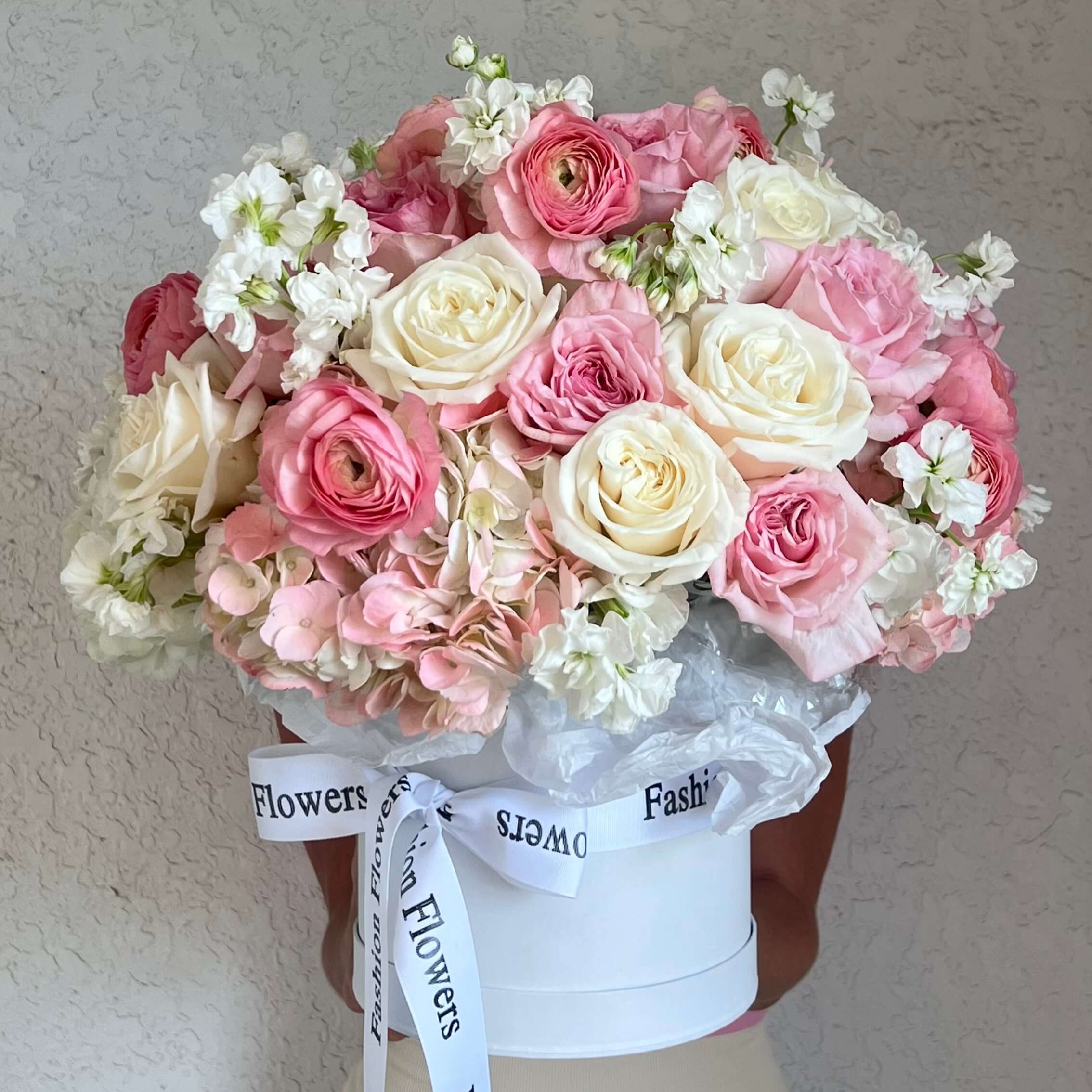 Soft pink bouquet — flower delivery Miami