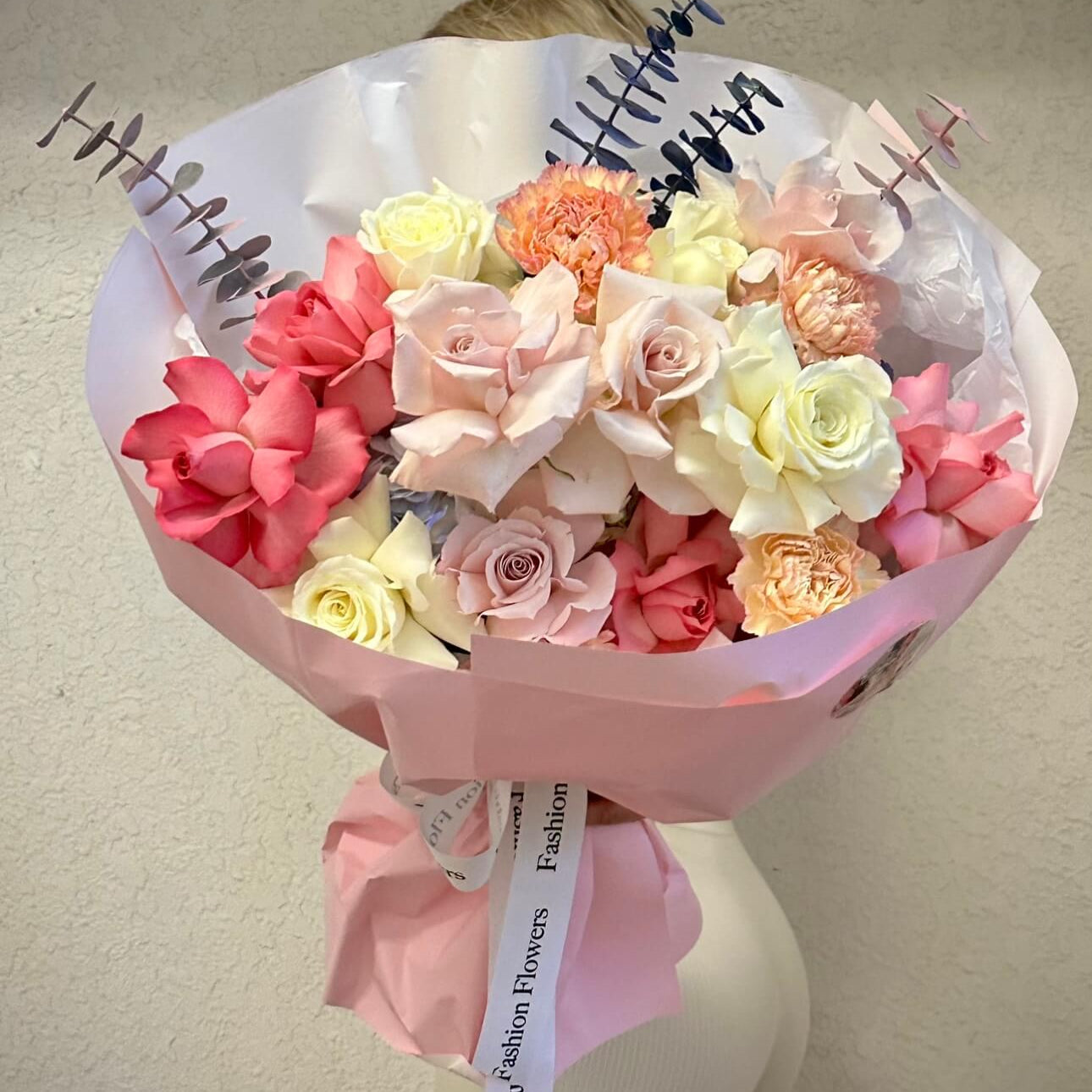 Luxury pink hand-tied bouquet - Fruit Montpensier - with roses and carnations — same-day flower delivery in Miami