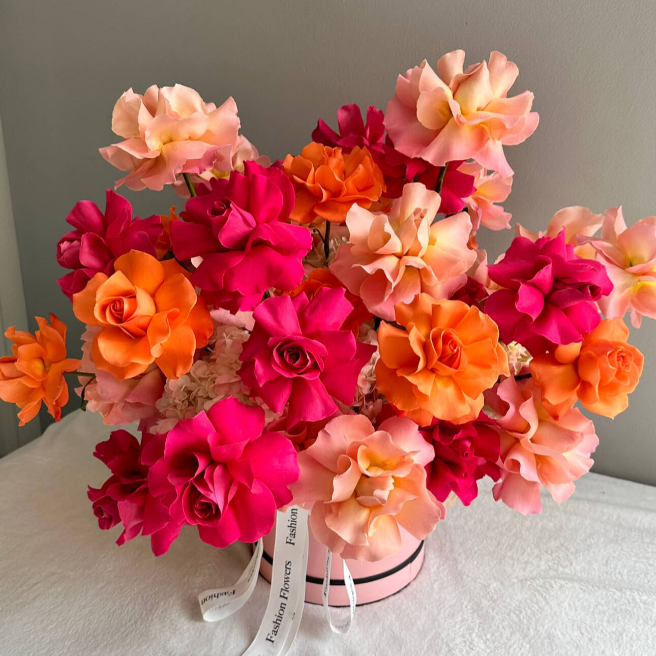 Luxury bouquet “Let Me Think” with pink and red roses, model in jewelry near Bentley and yacht — Miami flower delivery