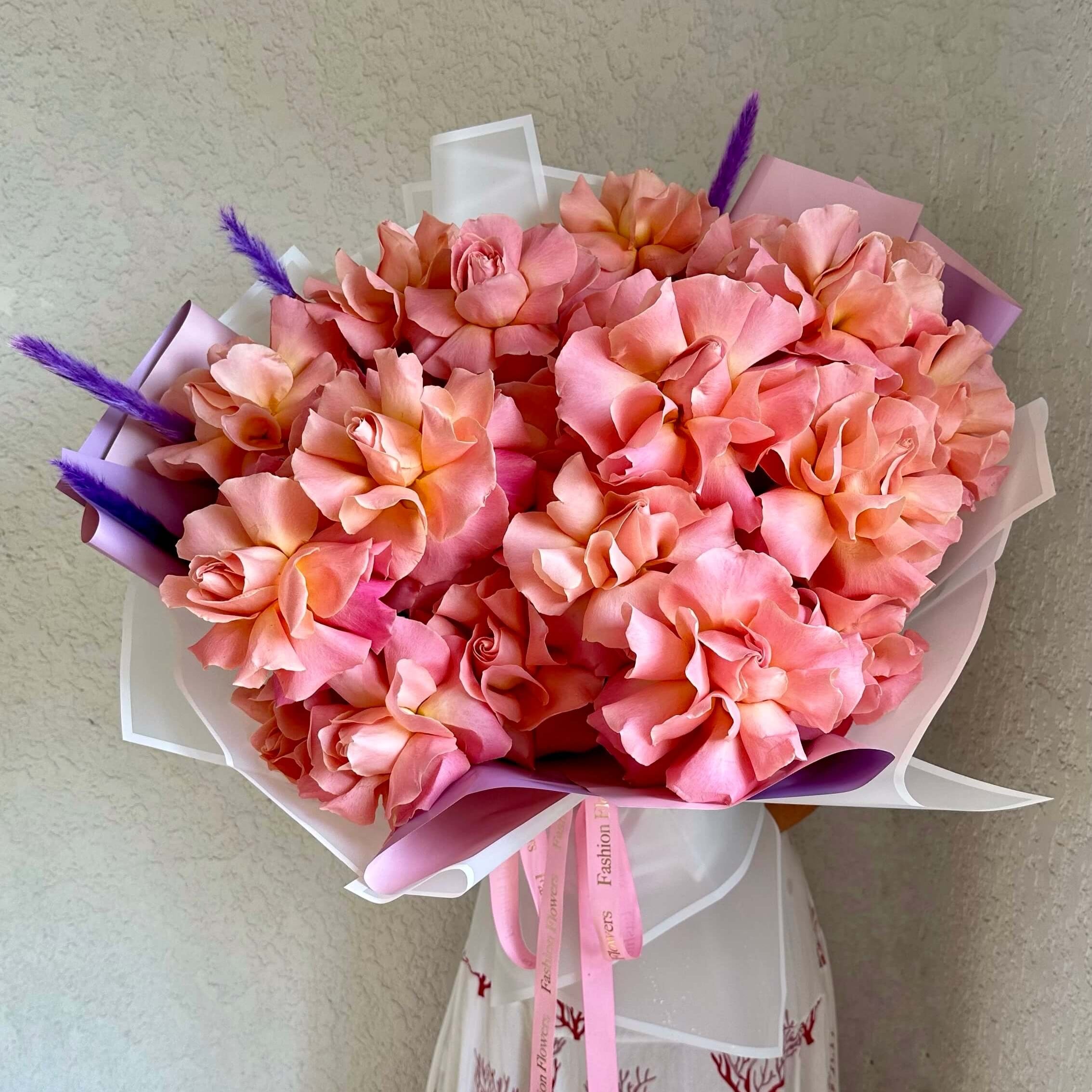 Lolita bouquet in pastel pink and lavender tones â premium hand-tied flower arrangement Miami