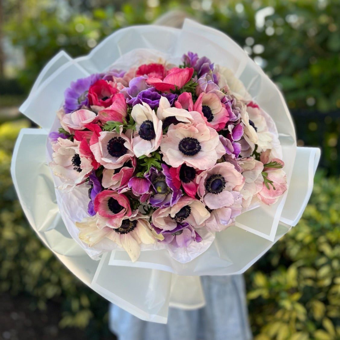 Hand-tied anemone bouquet in white paper â luxury flower delivery