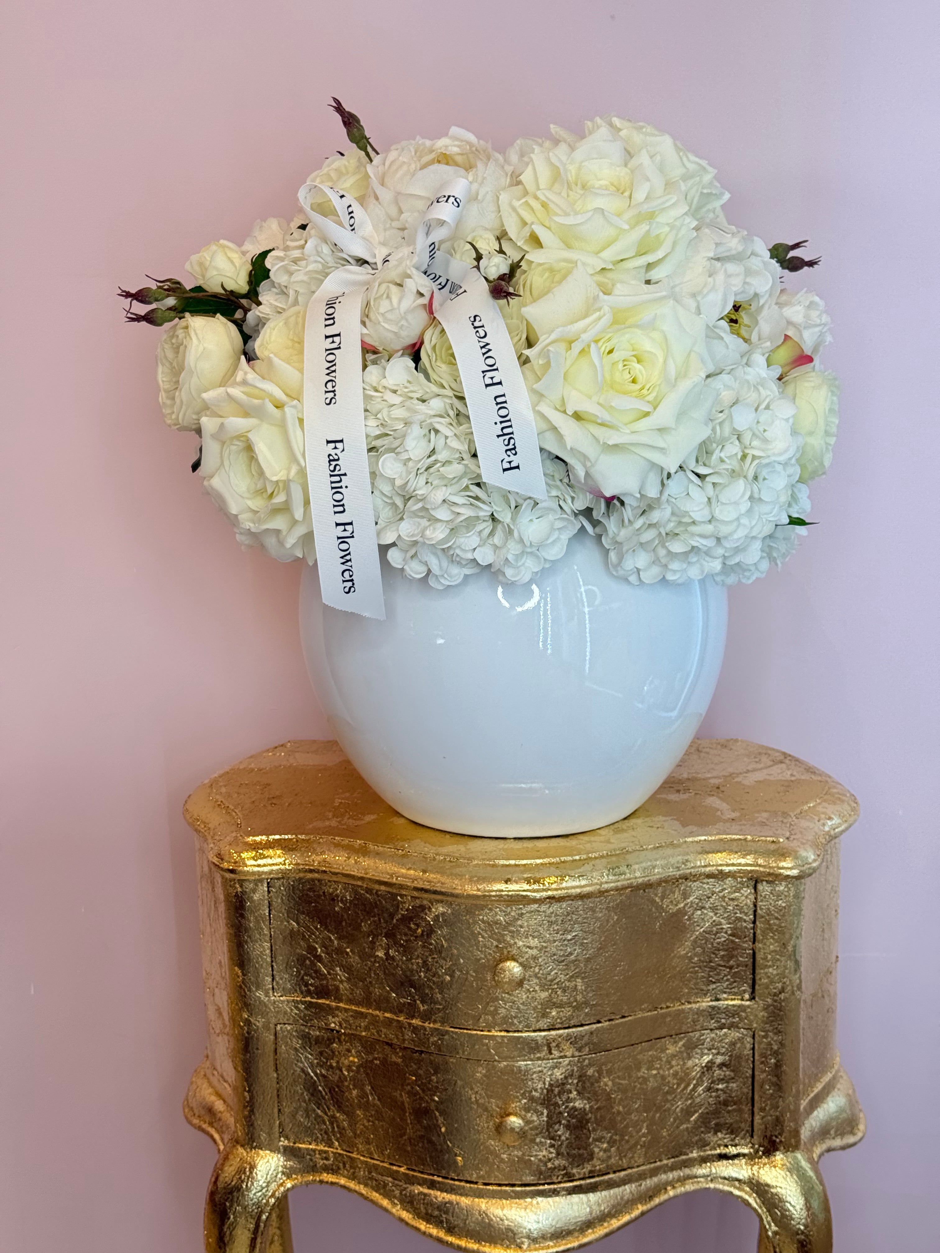 Elegancia eterna: flores artificiales de tacto real