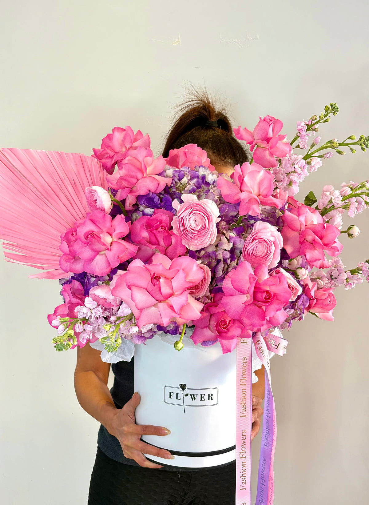 Barbie Dream: roses, ranunculus, hydrangeas, stock, seasonal flowers in a flower box arrangement